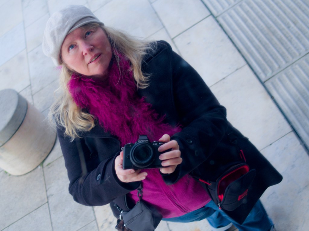 Portrait of Tracey Mansted psychotherapist, counsellor, meditation and mindfulness teacher and Evidence Based EFT Tapping practitioner in Watson Canberra