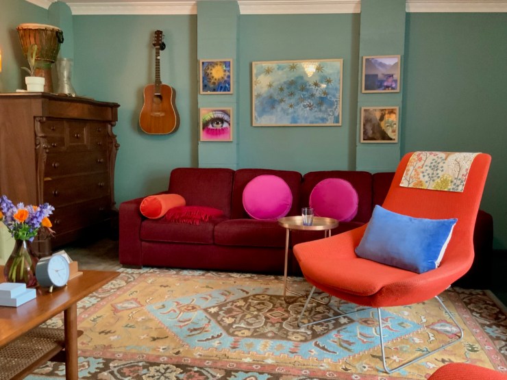 Another view of the psychotherapy room, showing comfortable client chairs, perfect for working on improving mental health and learning meditation and mindfulness